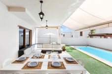 Villa in Costa Teguise - Aquavilla Private Pool